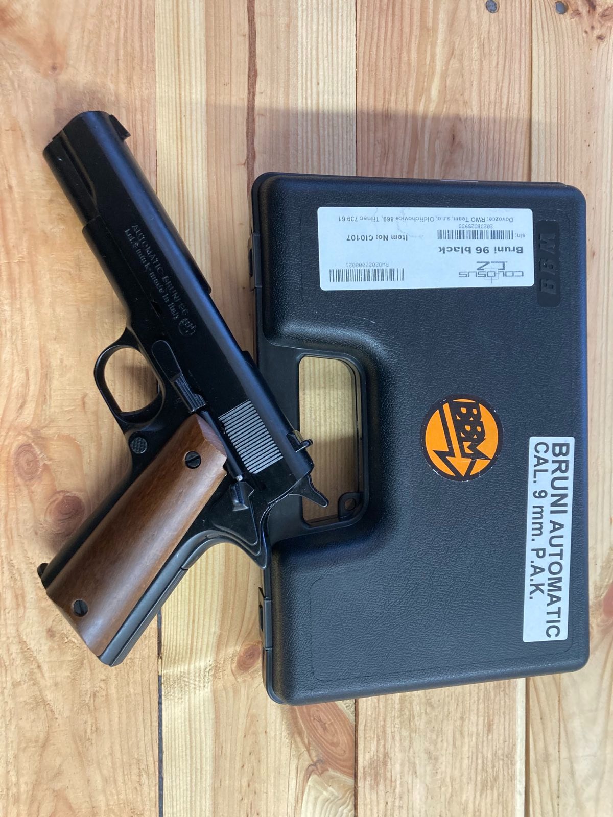 Plynová pistole Bruni 96 cal. 9 mm Colt 1911