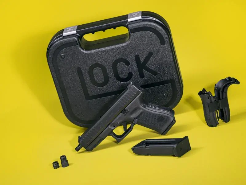 Pistole Glock 44 s hlavní se závitem, .22 LR