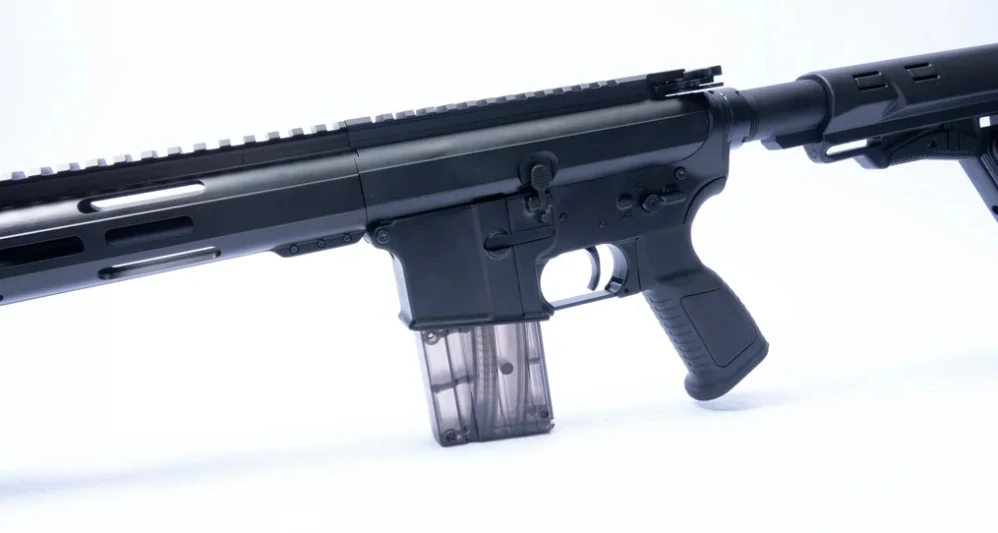 Samonabíjecí malorážka Schmeisser AR15-22 16" .22 LR