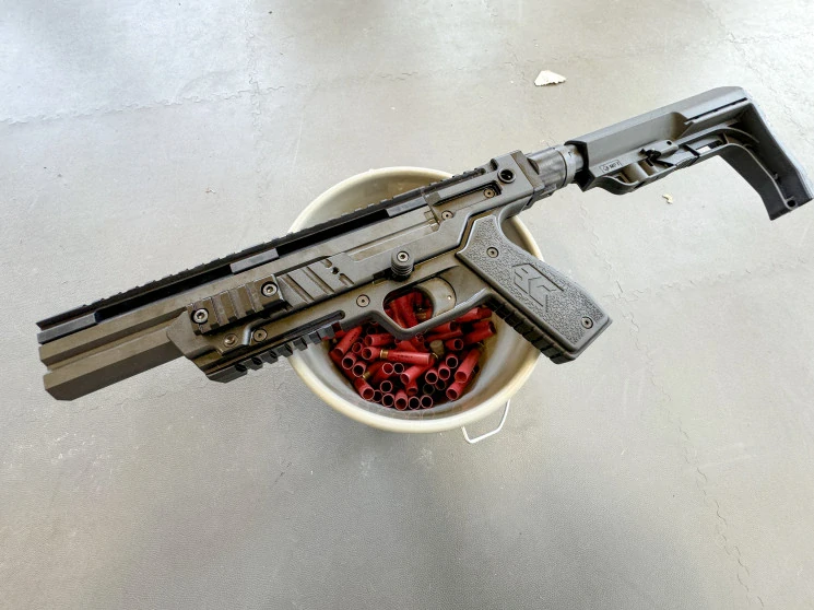 Dvouranná broková karabina Gladiator F41