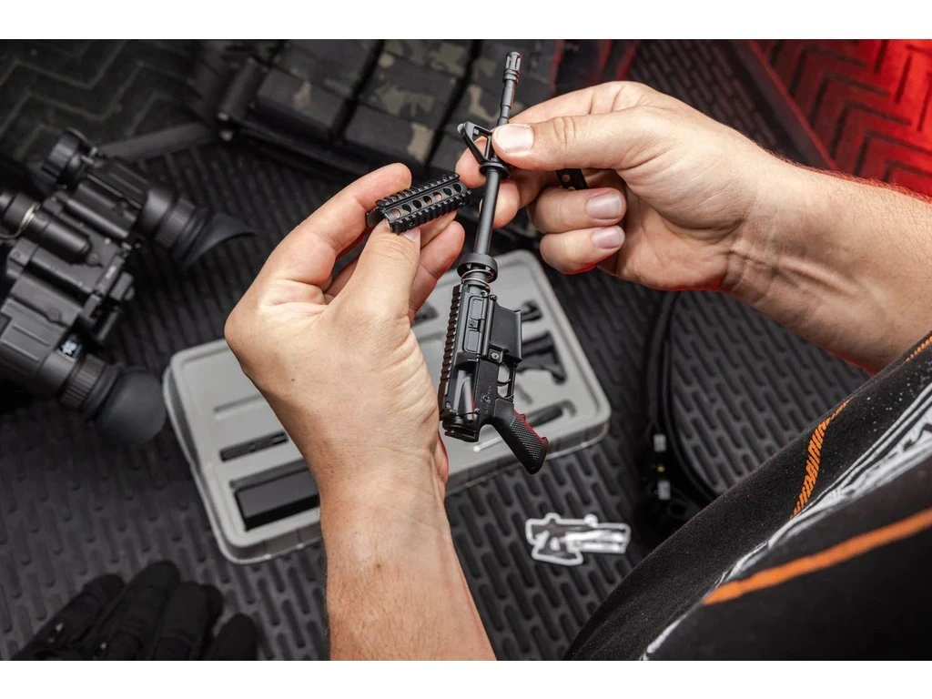 Replika GoatGuns Mini AR15 černá, měřítko 1:3