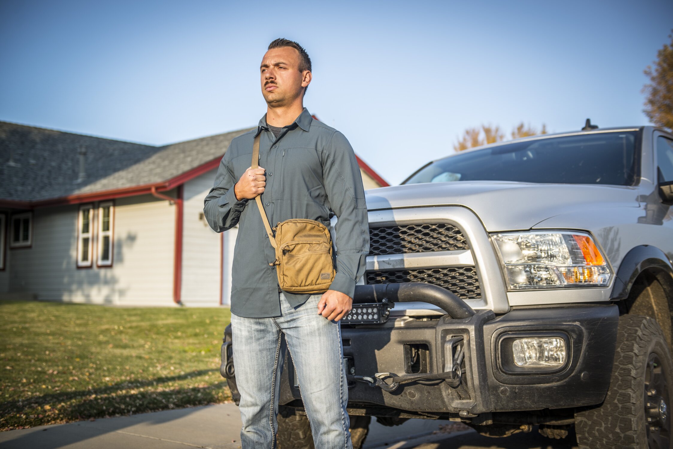 EDC kompaktní taška přes rameno - EDC Compact Shoulder Bag - Shadow Grey 