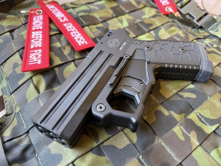 Pistole flobert Detonics 6x6 GRIM LIMITED