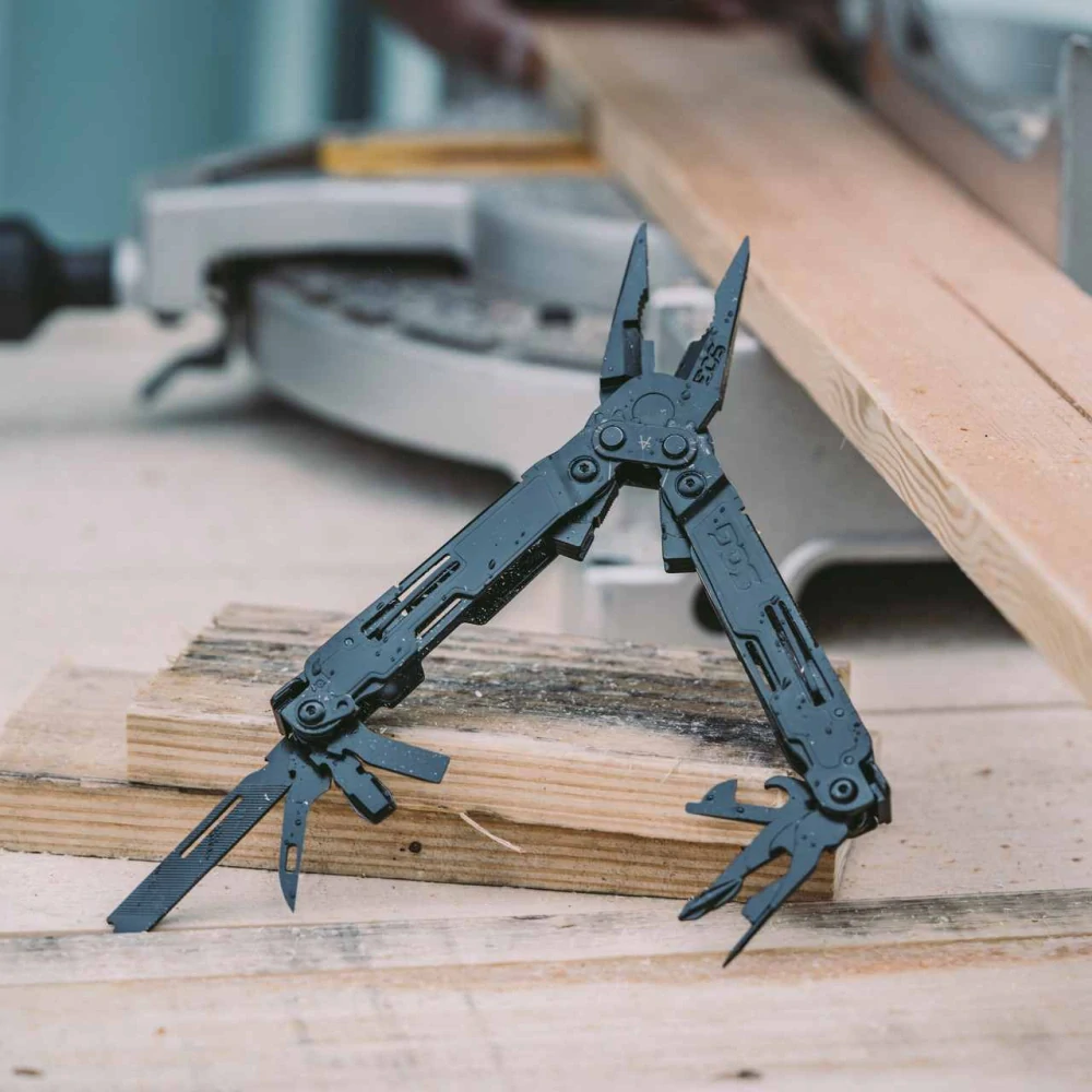 Multi-Tool SOG POWERACCESS (BLACK)