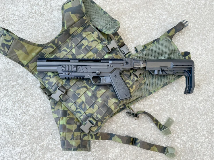 Dvouranná broková karabina Gladiator F41